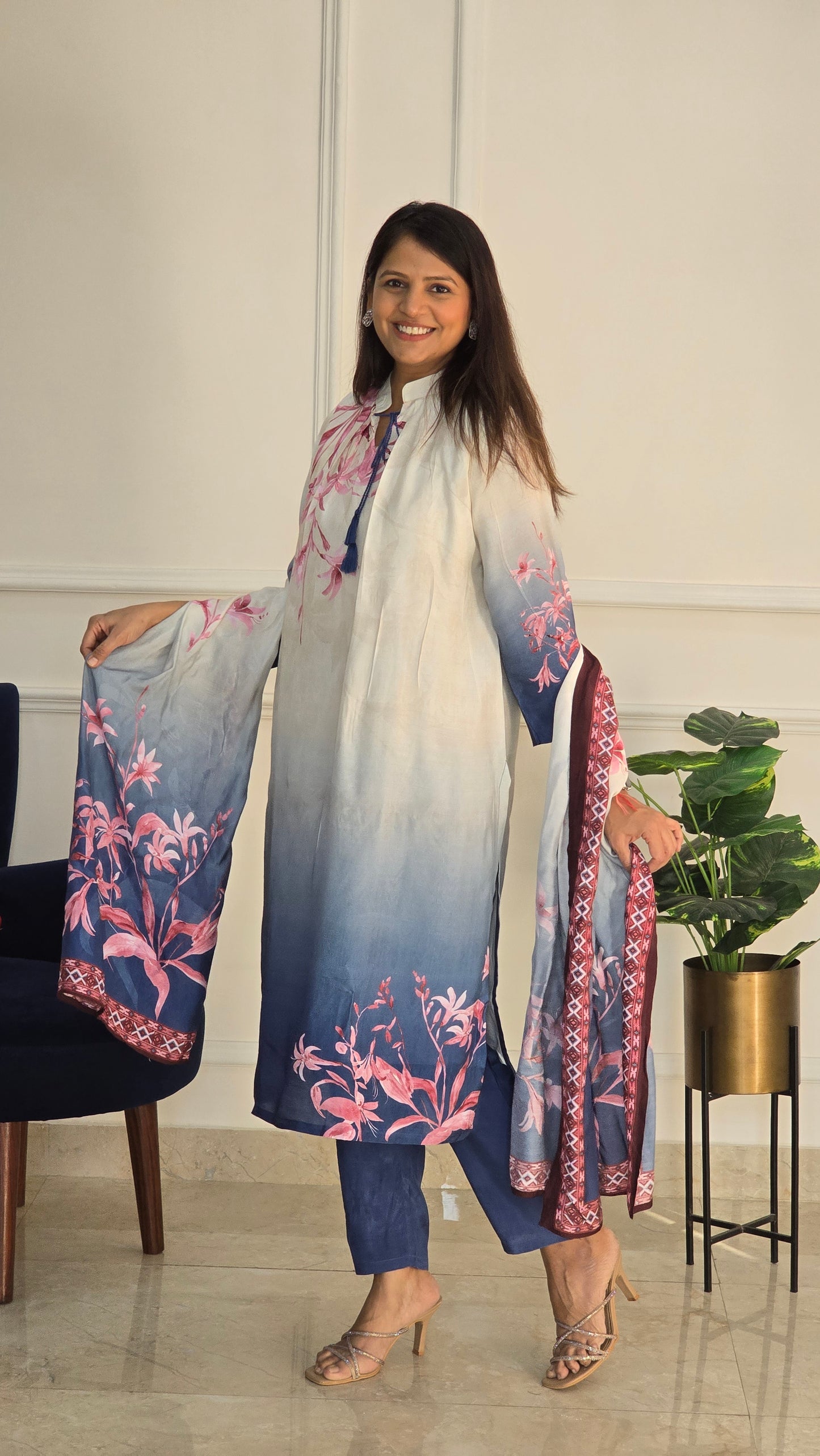 Blue And White Kurta Set