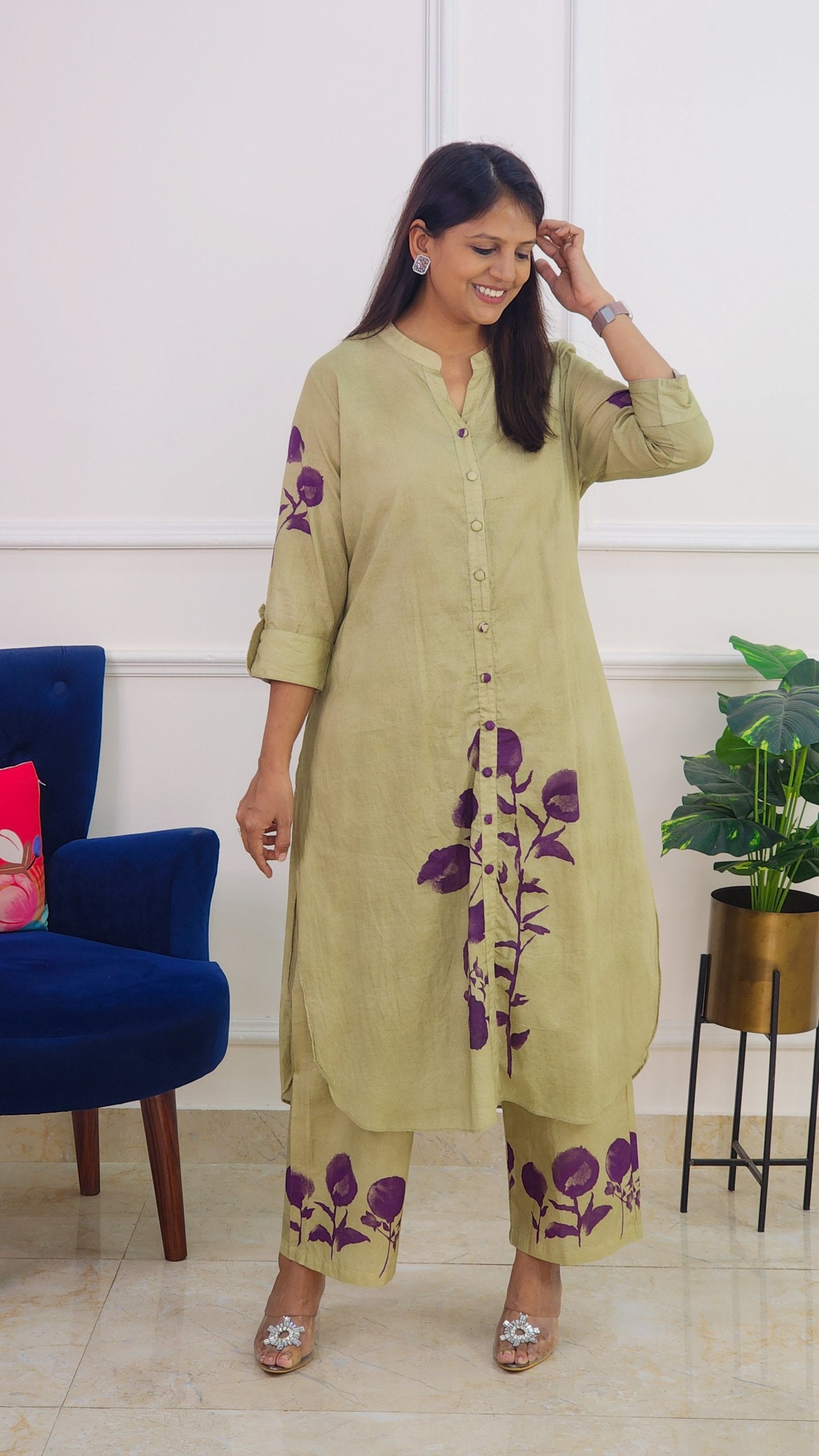 Pista Kurta Set with Flower Detail