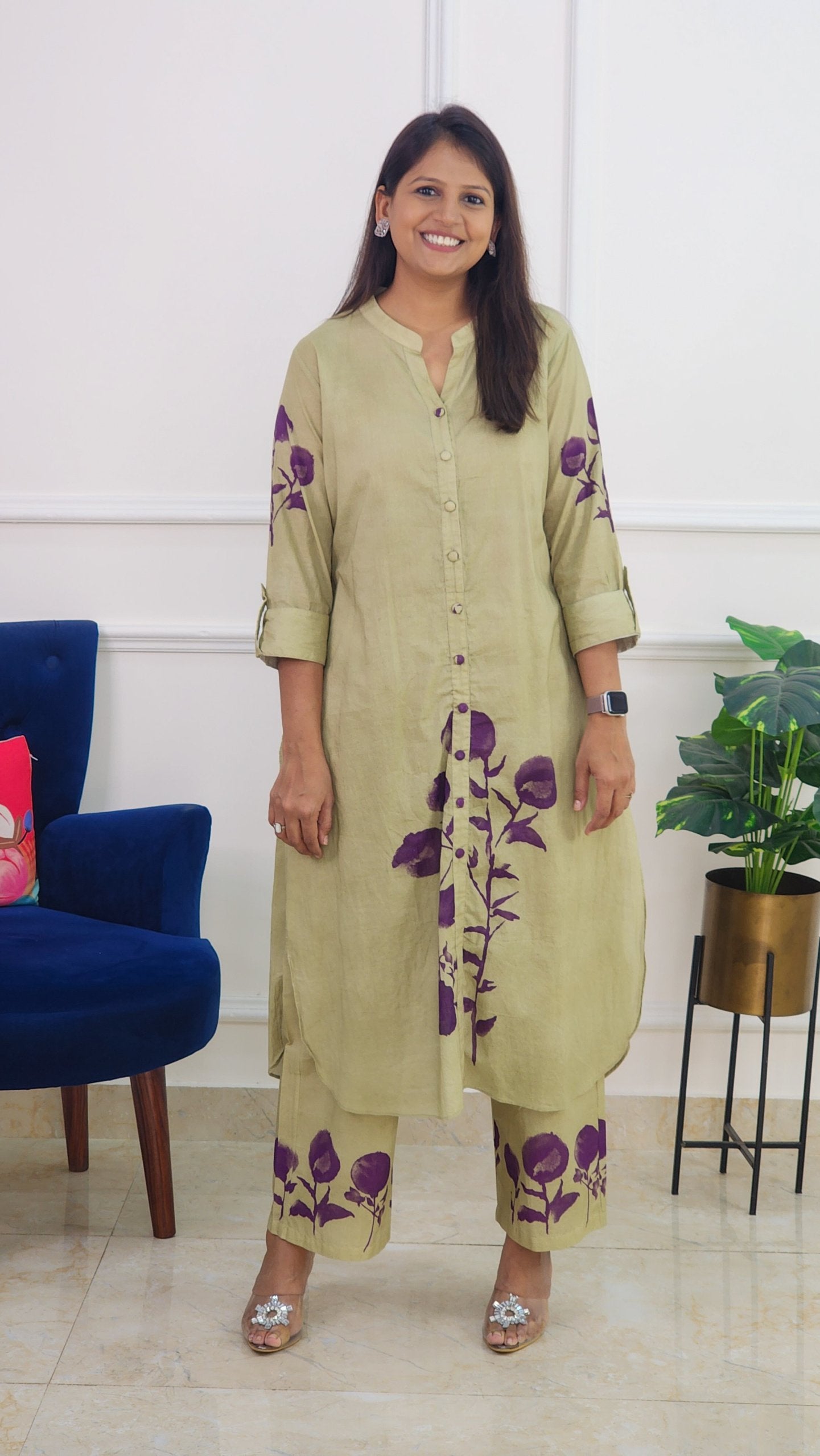 Pista Kurta Set with Flower Detail
