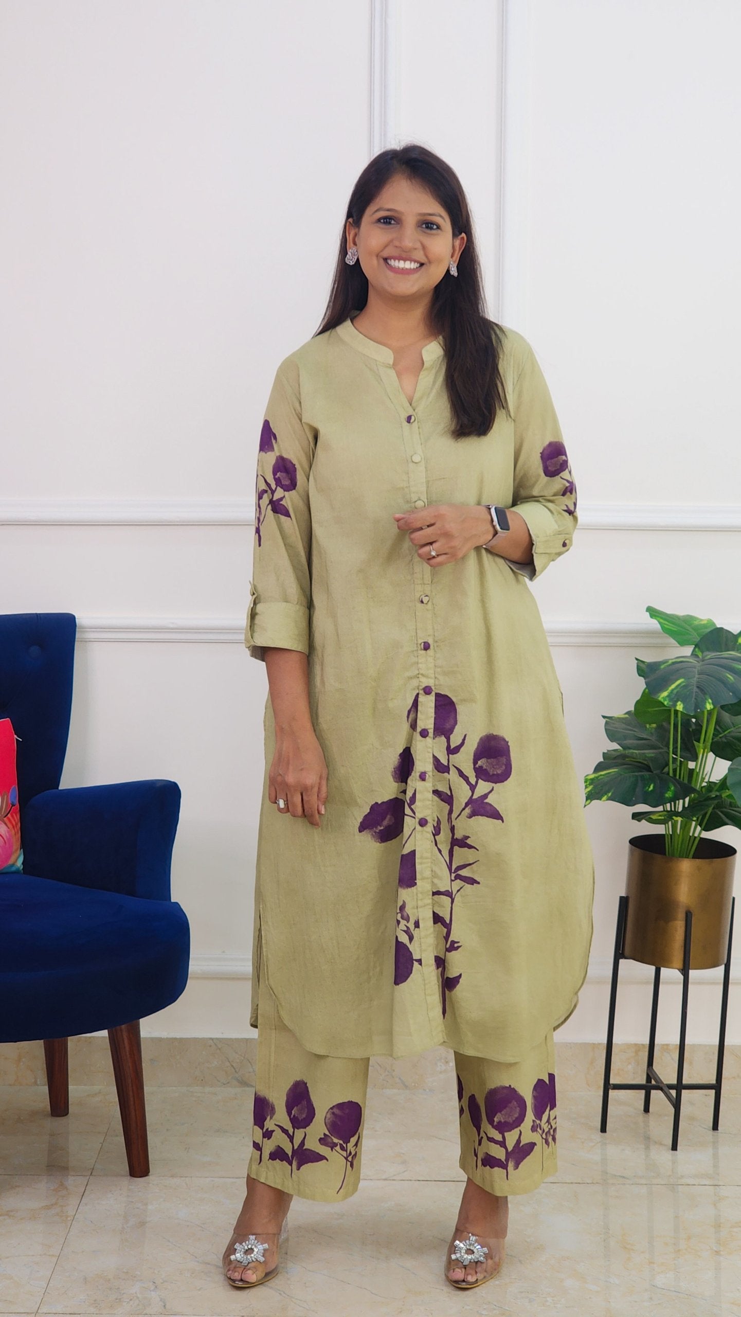Pista Kurta Set with Flower Detail