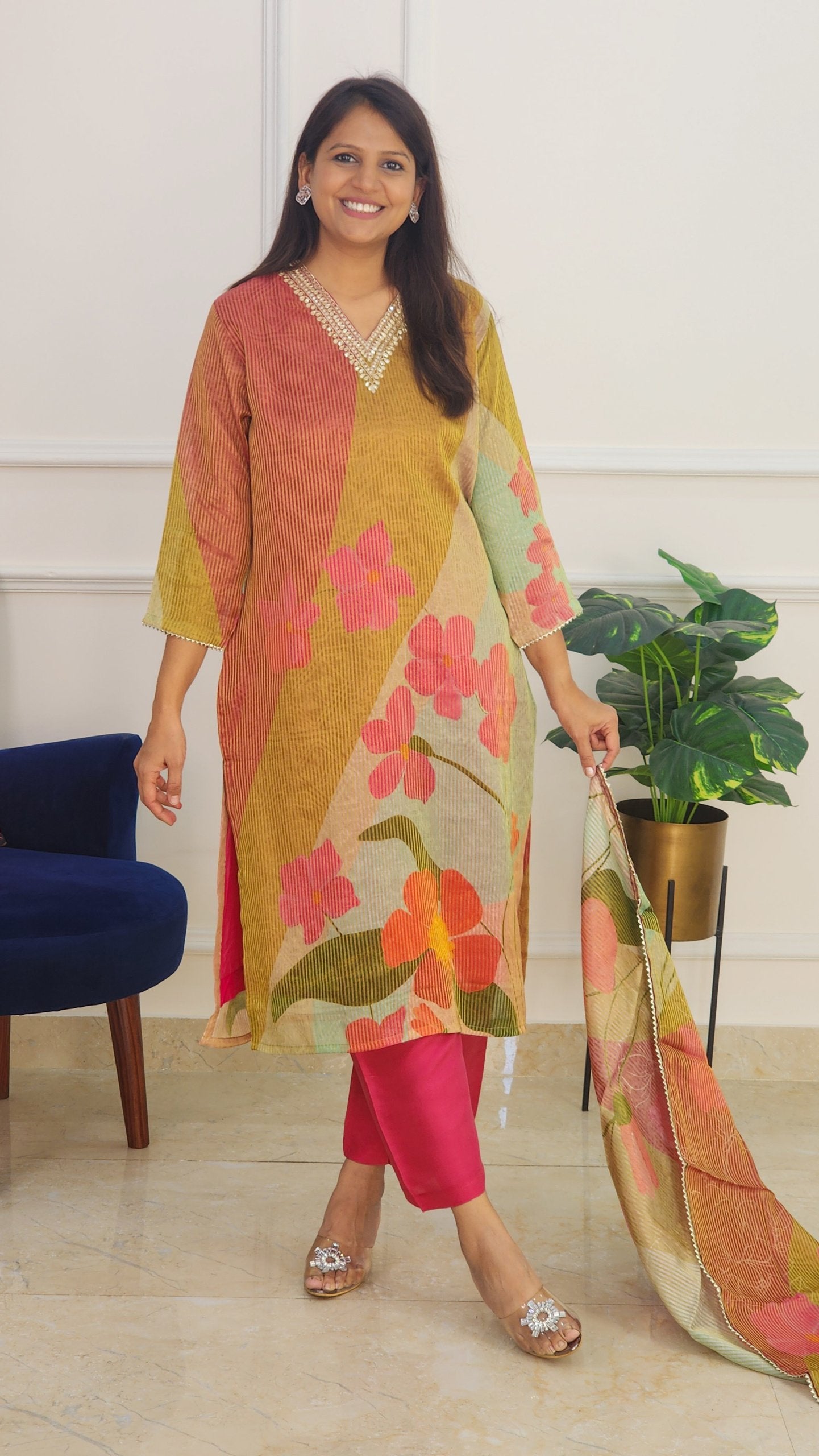 Floral Suit Set On Satin Tissue