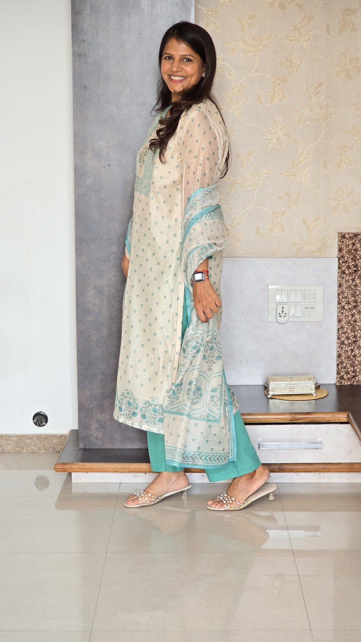 Neel Bahaar Set
