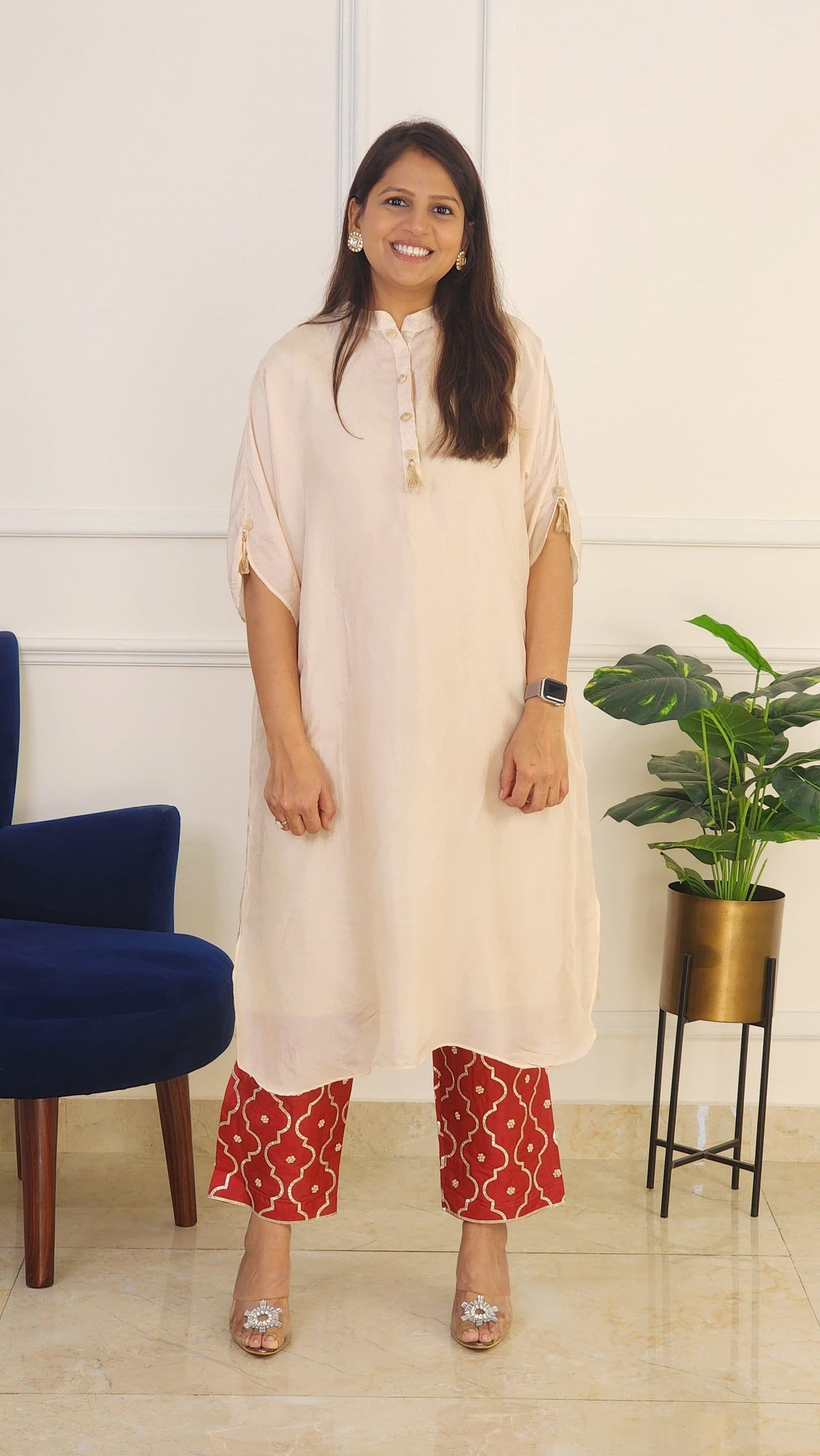 Rangrezi Laal Jaal Pants With Off White Kaftan