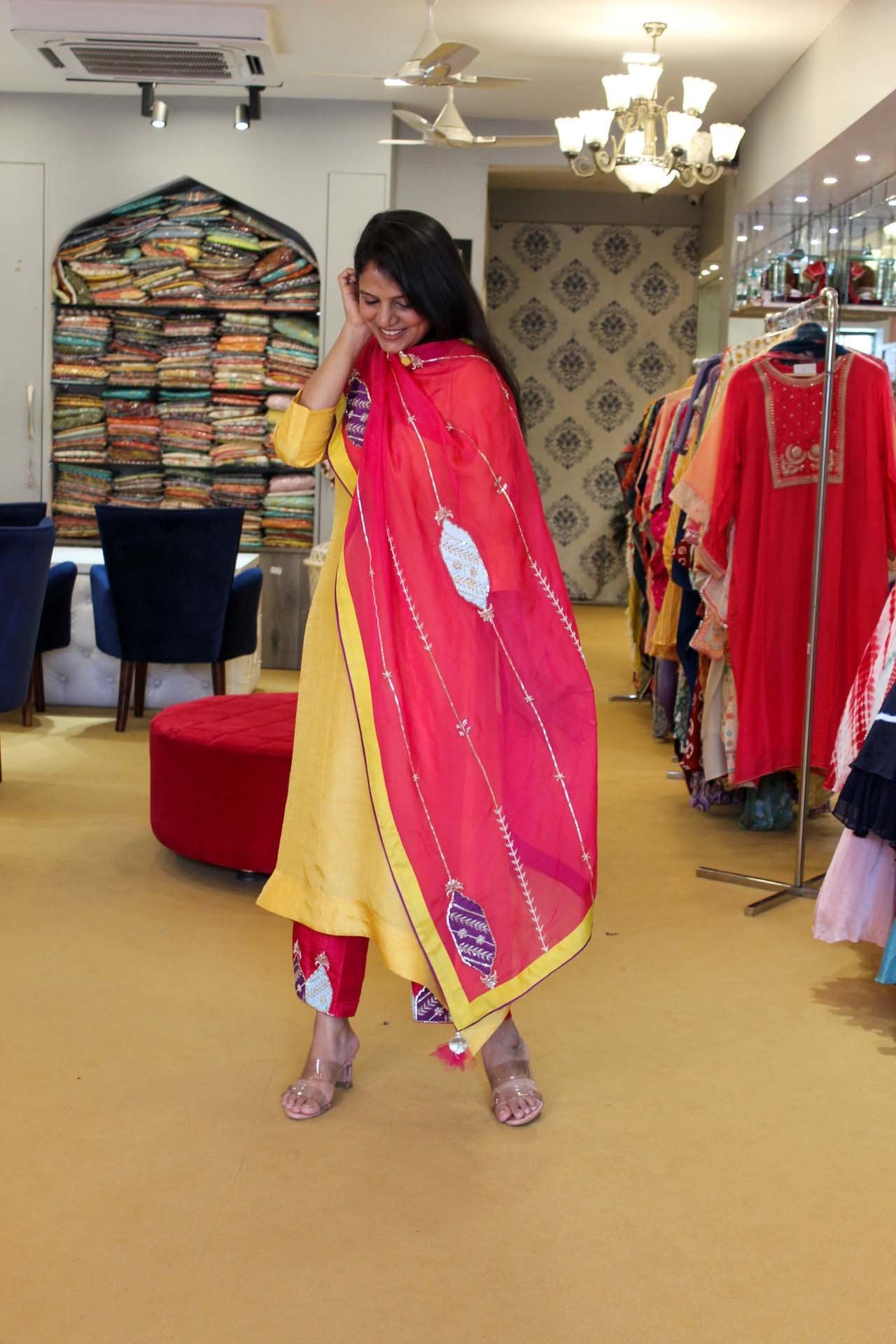 Appliqued Duppata and Pant kurta Set