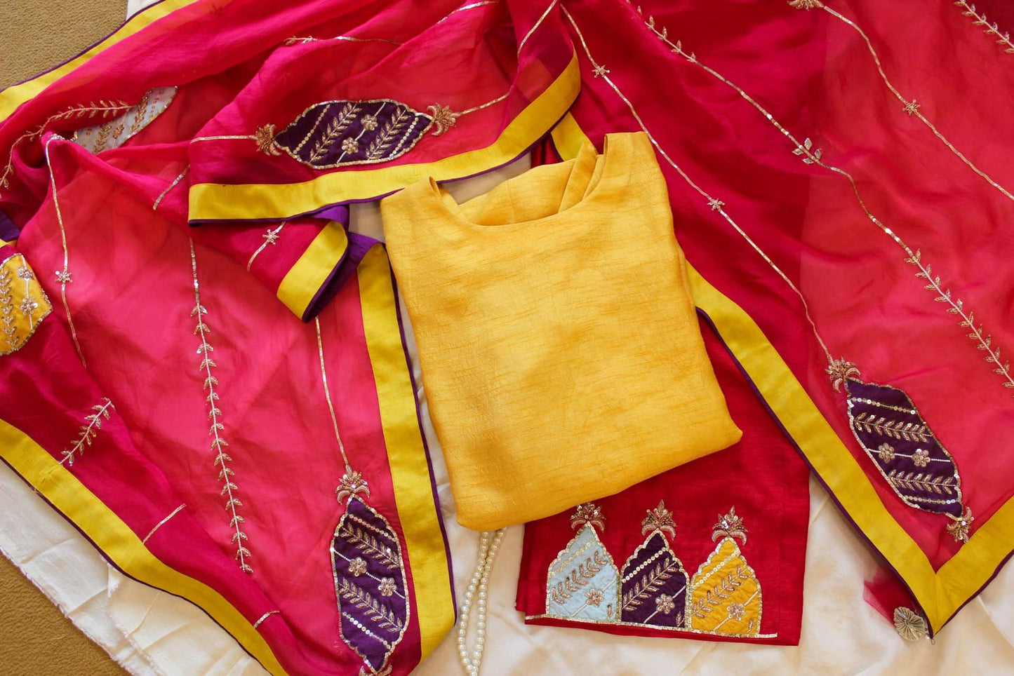 Appliqued Duppata and Pant kurta Set