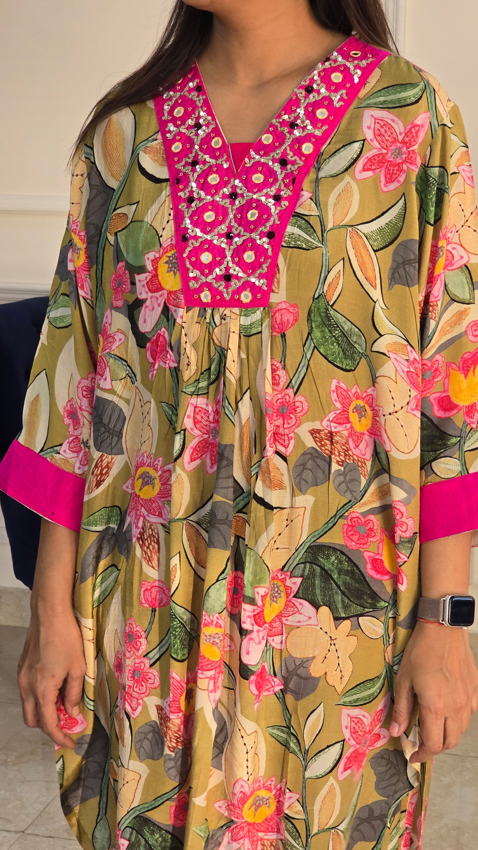 Jhilmil Green Floral Kurta Set - View 5 - PinkTree by Shrutika