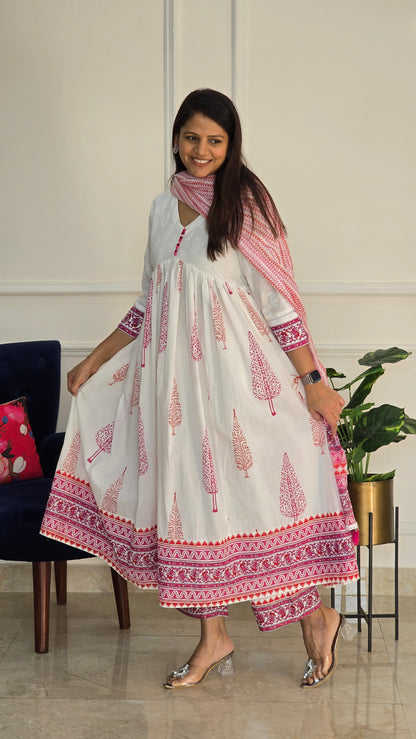 Pink And White Kurta Set