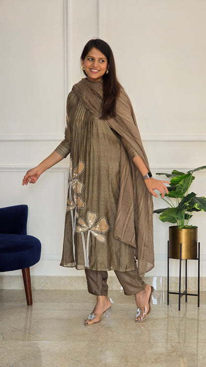 Taupe Kantha Mul Chanderi Set