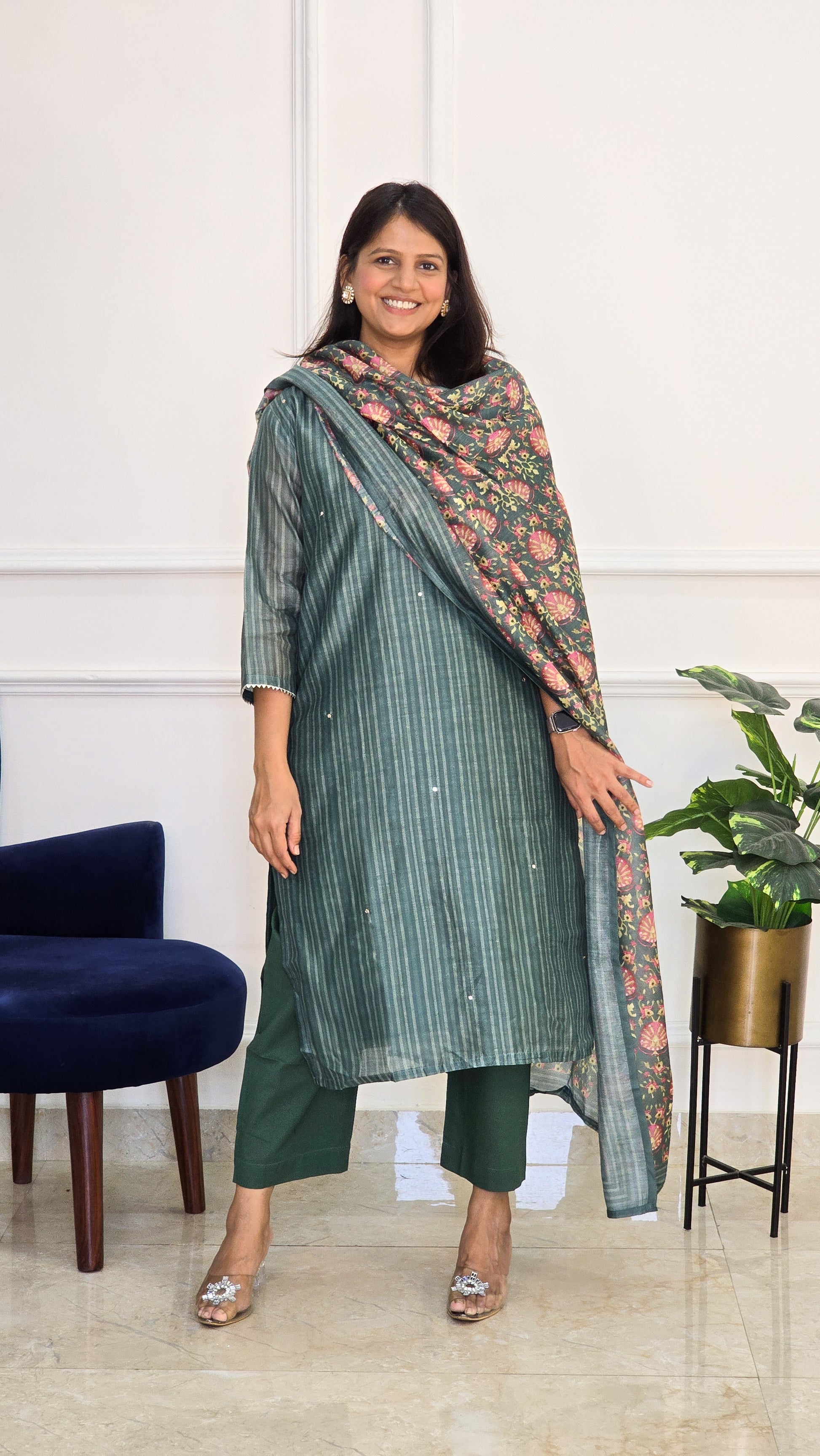 Sitara Suit Set - View 6 - PinkTree by Shrutika