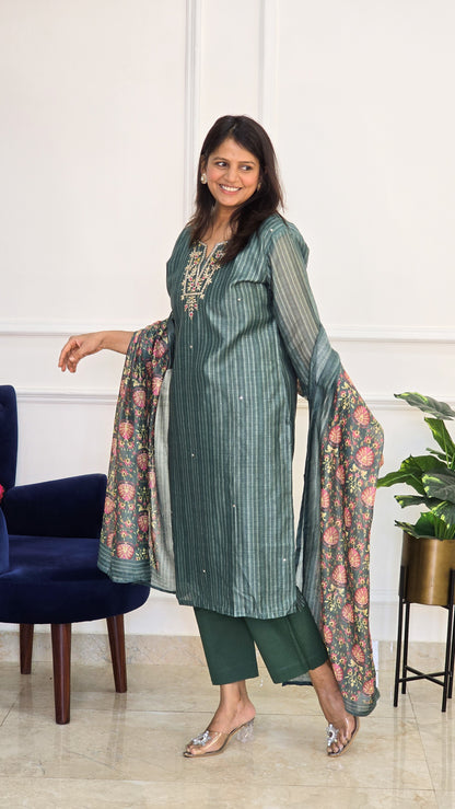 Sitara Suit Set - View 4 - PinkTree by Shrutika
