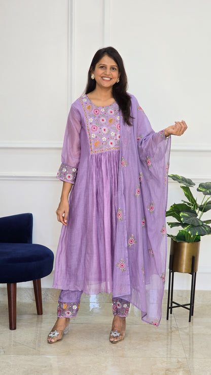 Lilac Mul Chanderi Embrioderd Suit