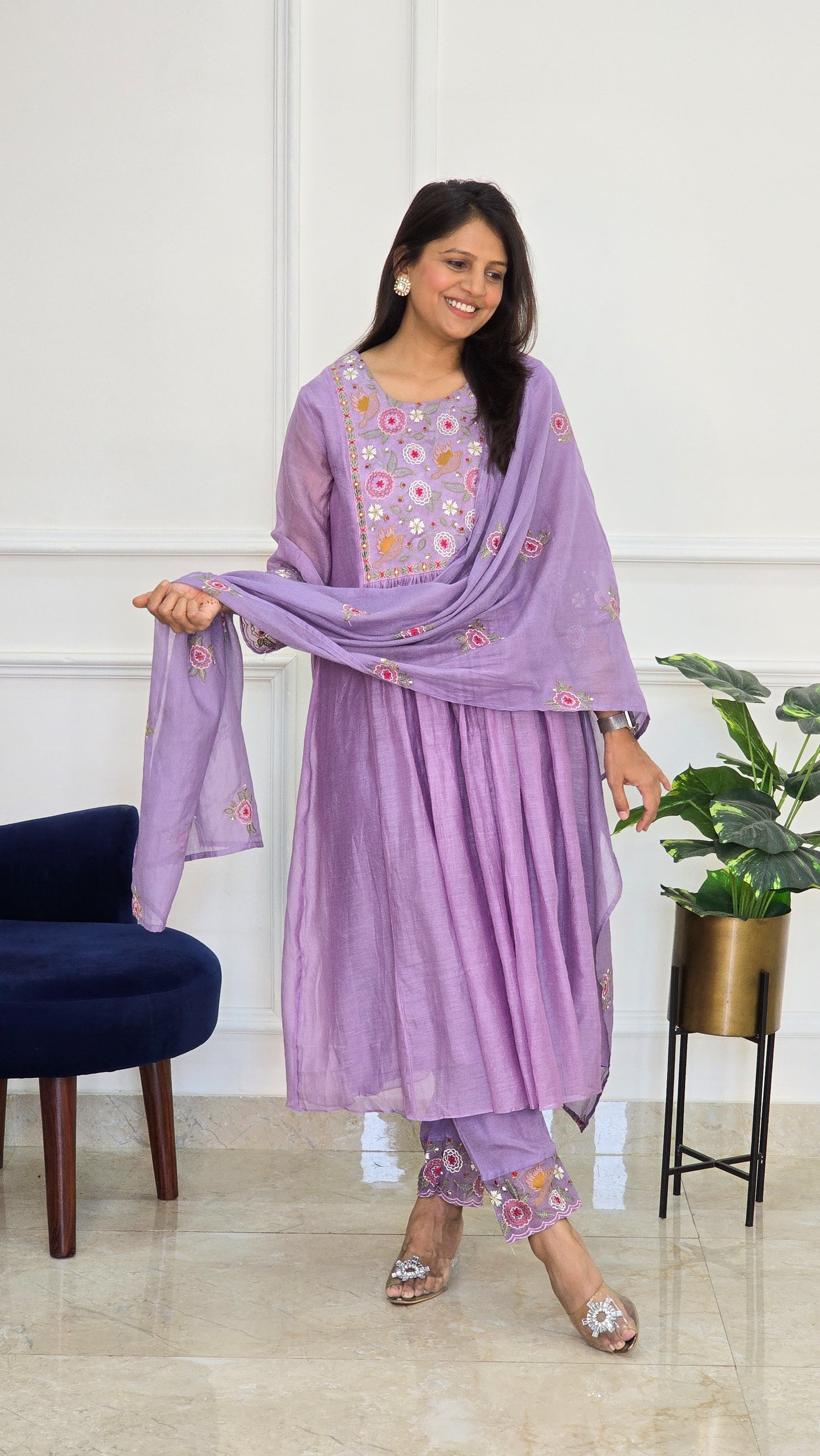 Lilac Mul Chanderi Embrioderd Suit