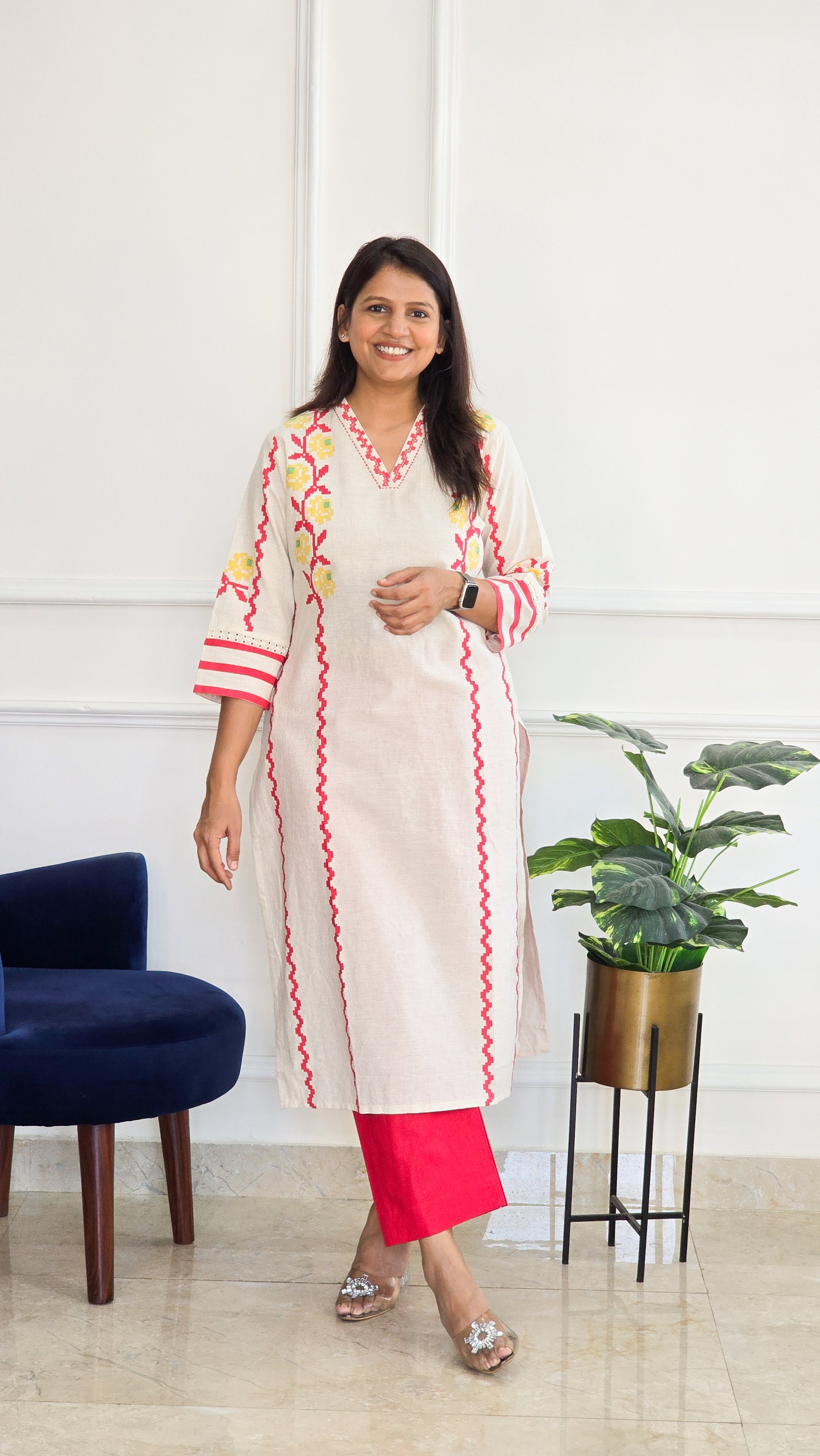 Red Handloom Kurta Set - View 2 - PinkTree by Shrutika