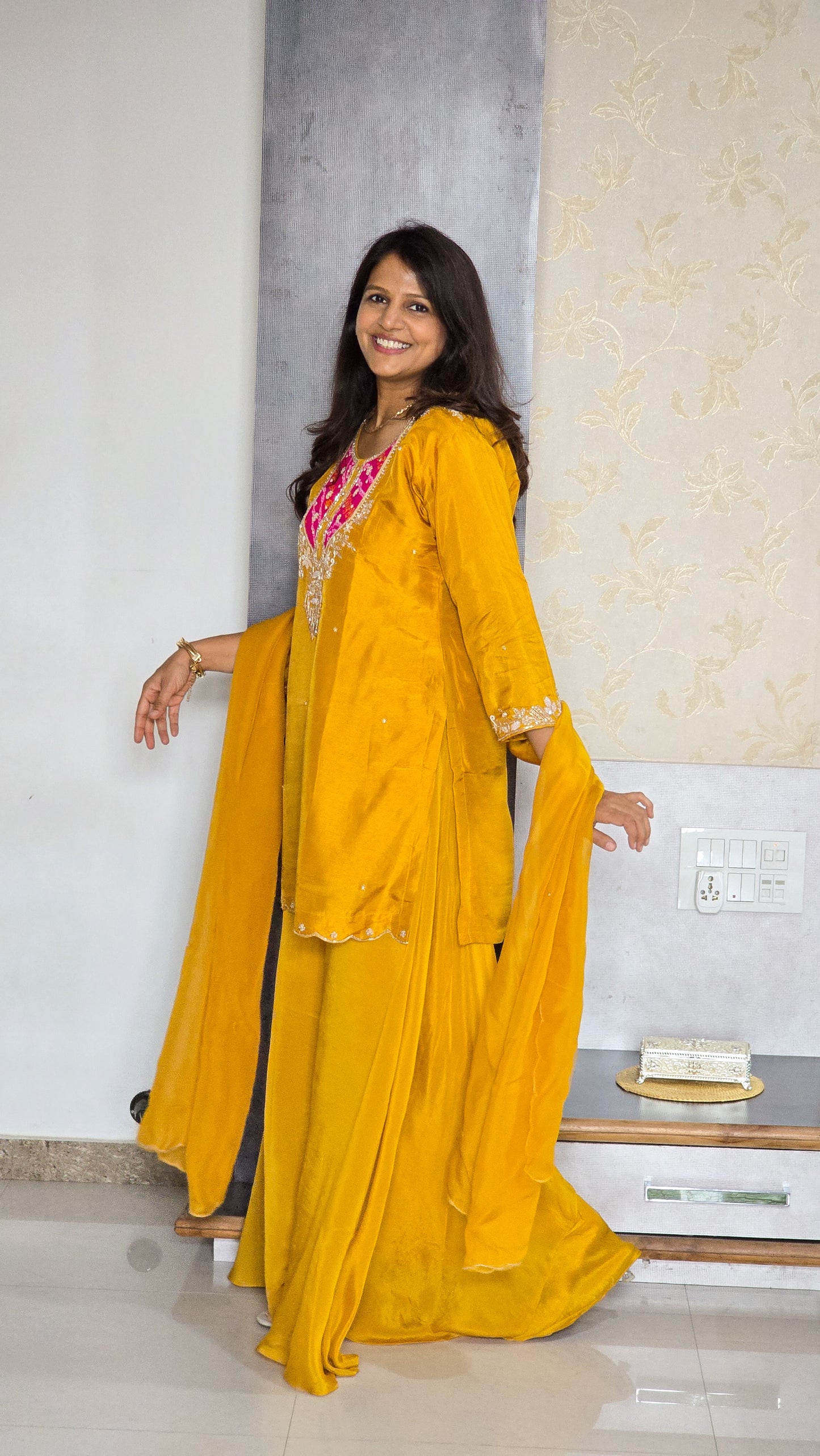 Yellow Bandhej Detailing Set