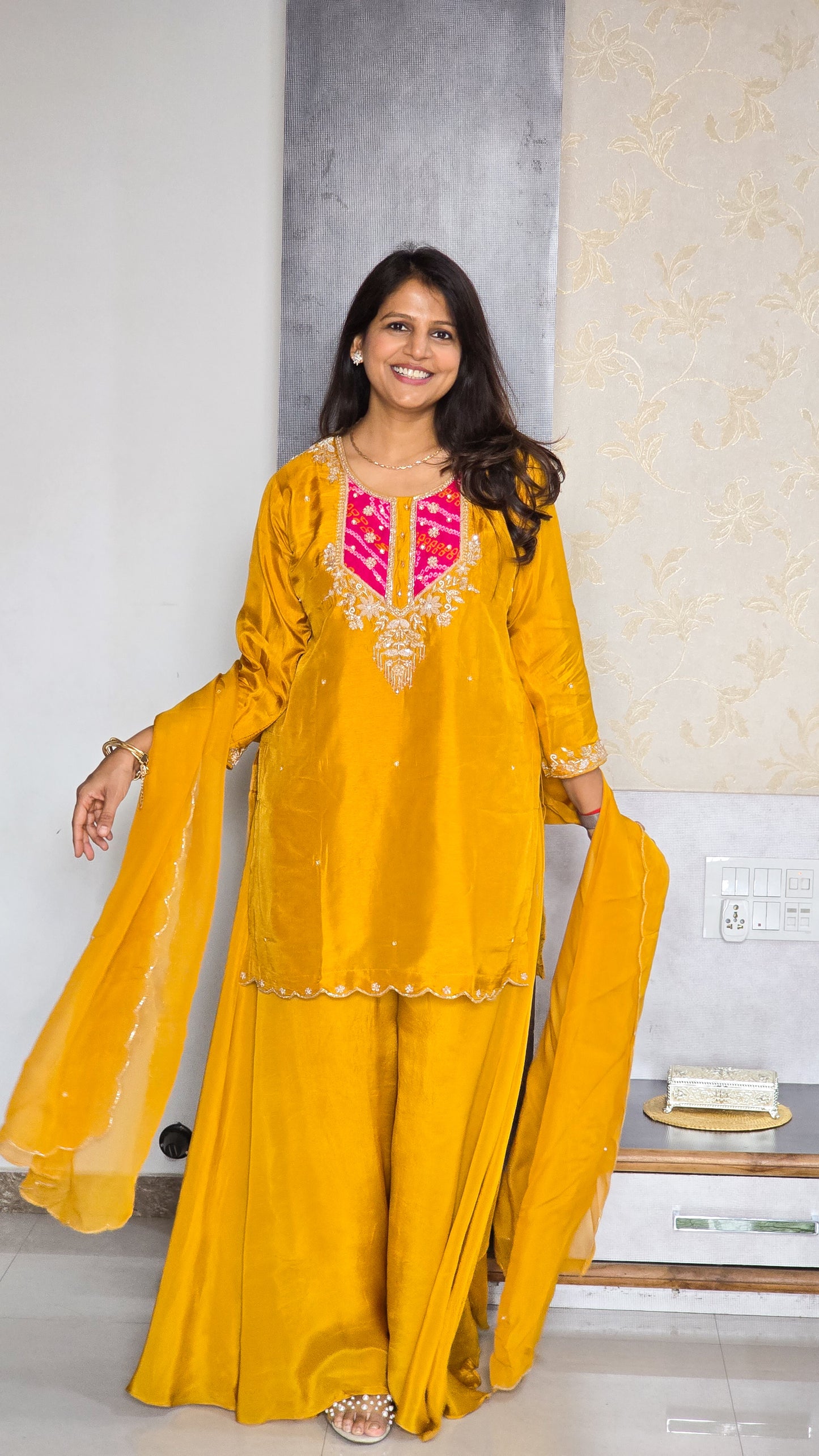 Yellow Bandhej Detailing Set