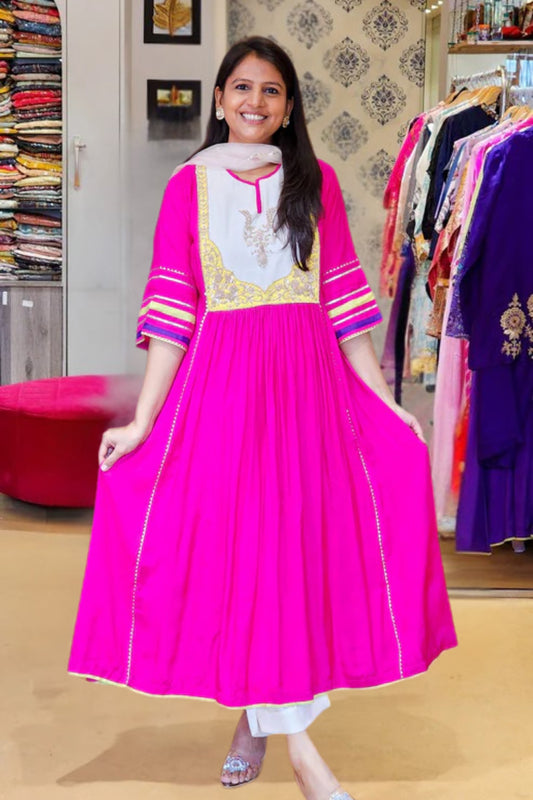 Jhilmil Rani Zardosi Hand work Detailing Flare Suit Set