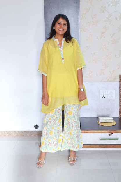 Sunshine Yellow Top With Printed Pants