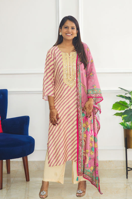 Mauve Leheriya Suit With Pichwai Dupatta