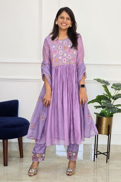 Lilac Mul Chanderi Embrioderd Suit