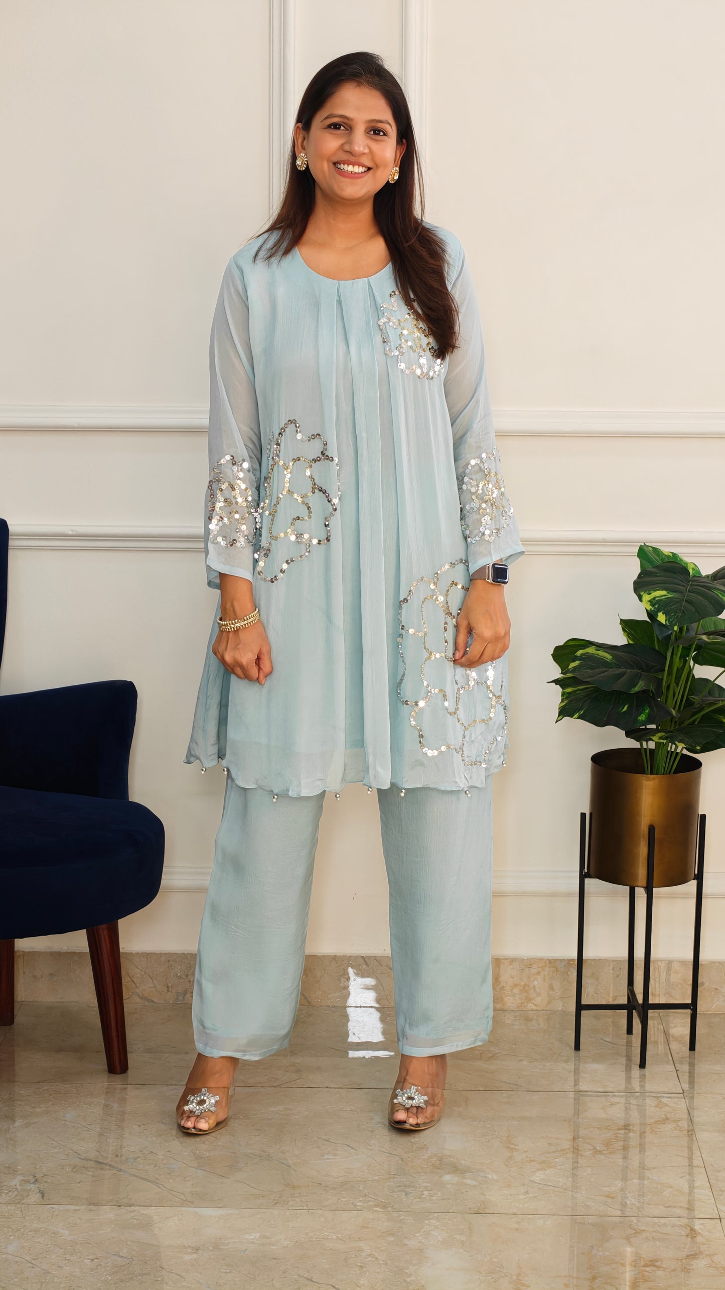Sheen Tari Kurta and Pants Set (Blue)