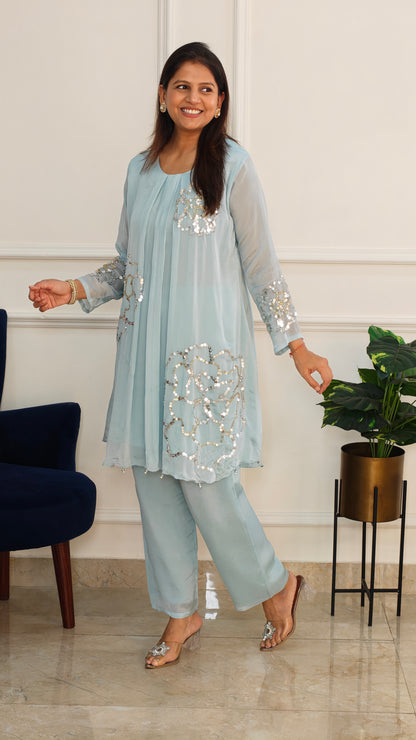 Sheen Tari Kurta and Pants Set (Blue)