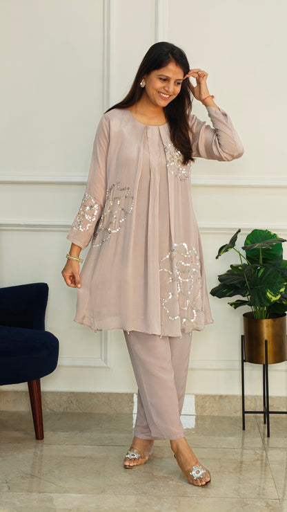 Sheen Tari Kurta and Pants Set (Dove Grey)