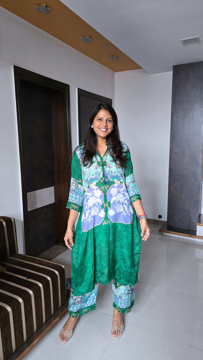 Green Paisely set