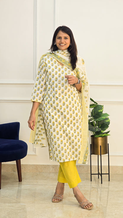 Phool Kurta Set