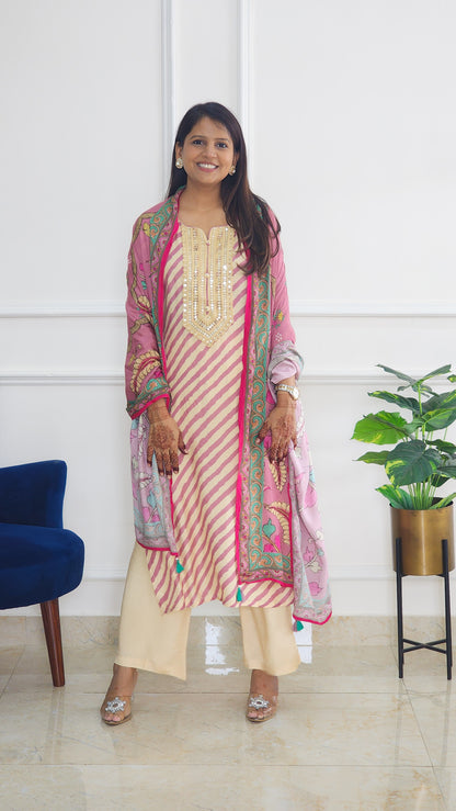 Mauve Leheriya Suit With Pichwai Dupatta