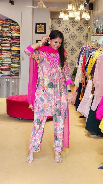Jhilmil Pink Floral Kurta Set