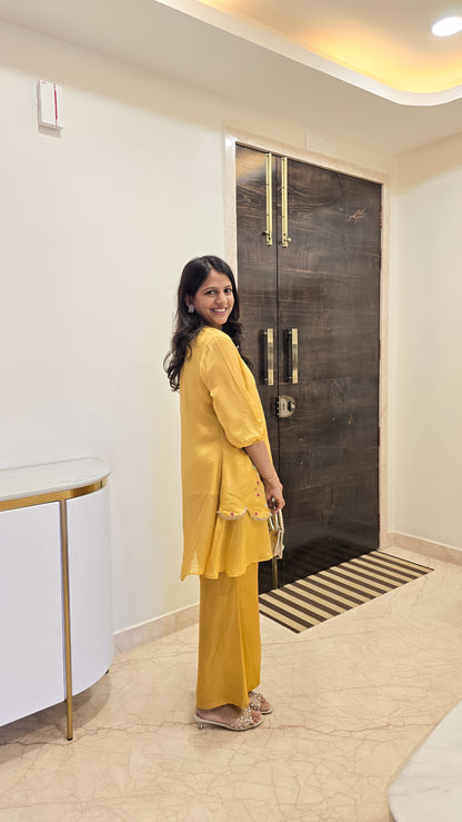 Yellow Elegance Muslin Set
