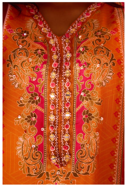 Kesariya Phool Kaftan