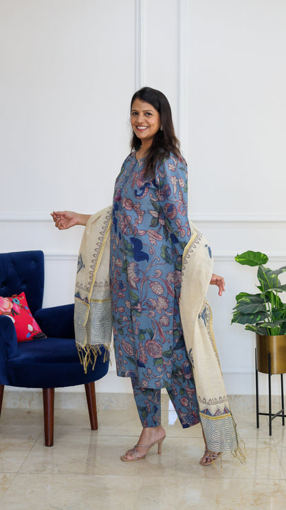 Petal Story Set - View 5 - PinkTree by Shrutika