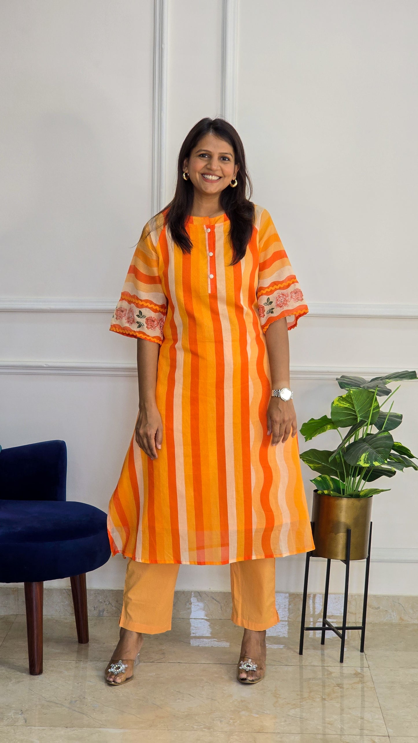 Mul orange stripe kurta set - View 3 - PinkTree by Shrutika