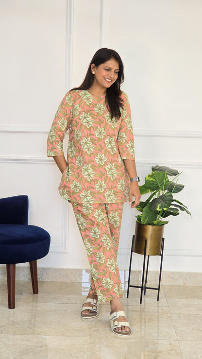 Bloom Lounge set - View 3 - PinkTree by Shrutika
