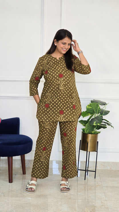 Olive Bloom Lounge Set - View 4 - PinkTree by Shrutika