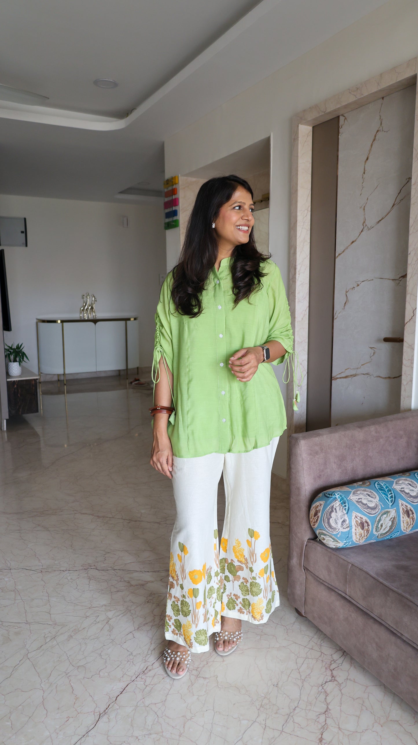 Green Solid Top With Printed Pants