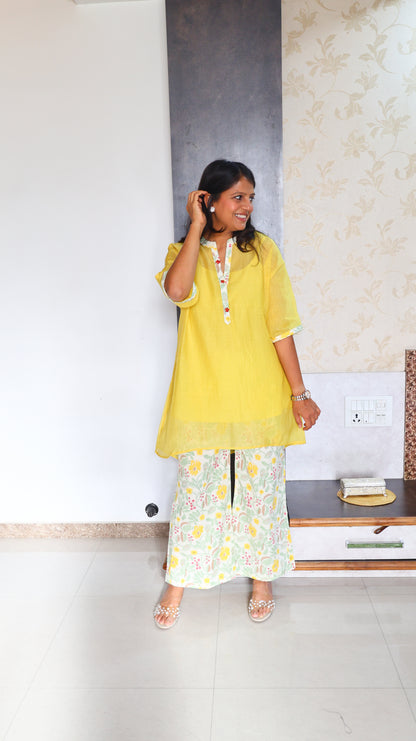 Sunshine Yellow Top With Printed Pants