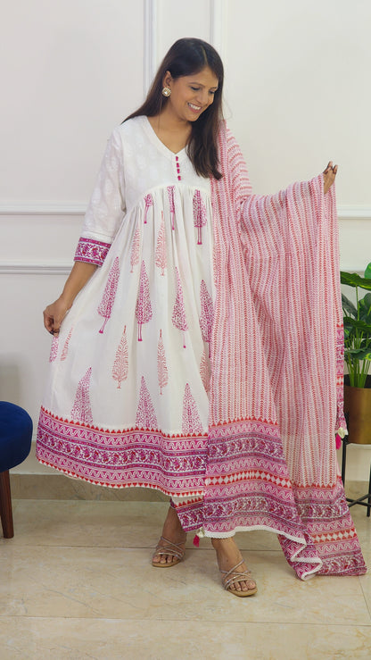 Pink and White Flare kurta Set