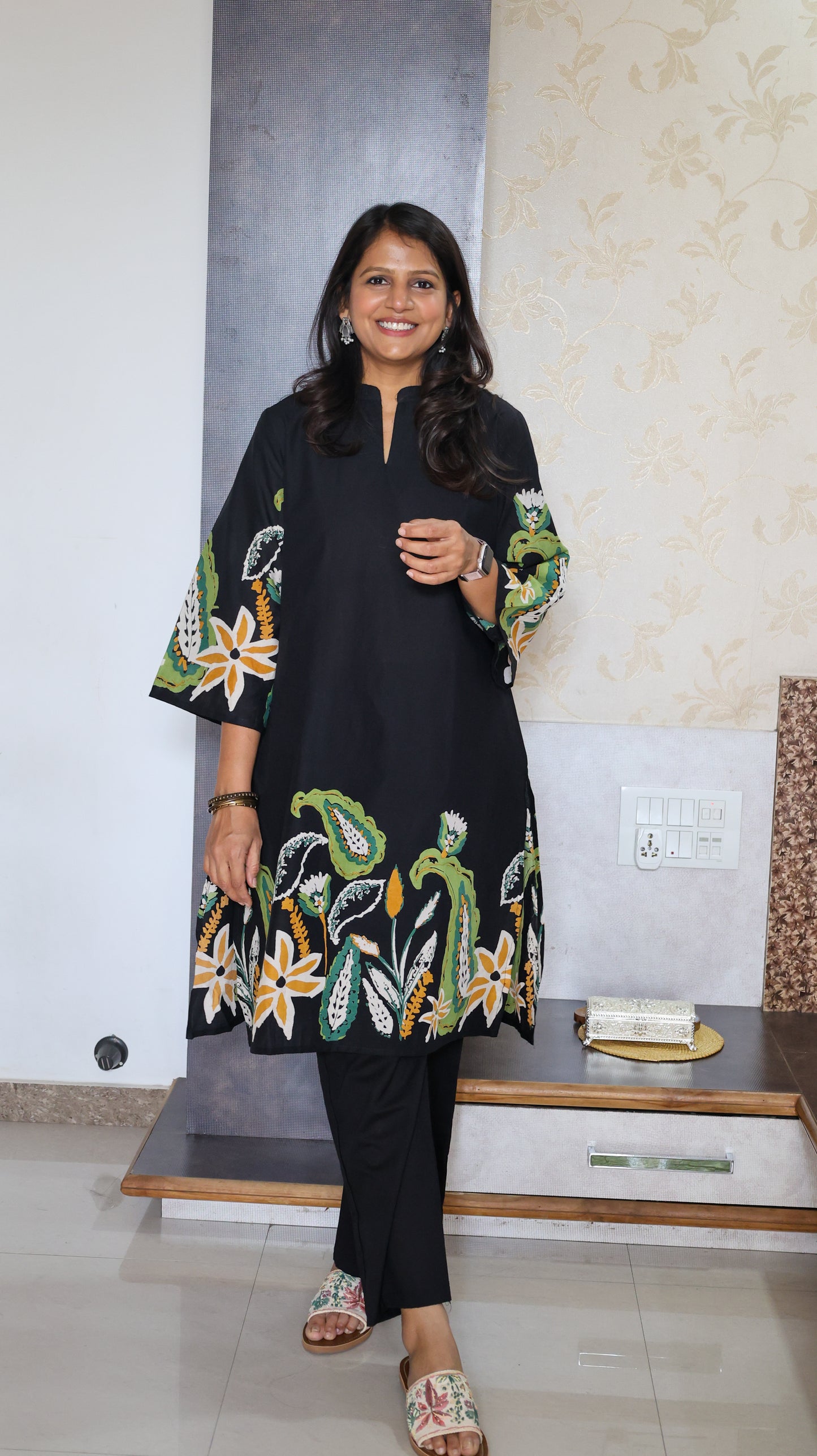 Black Phool Kurta Set