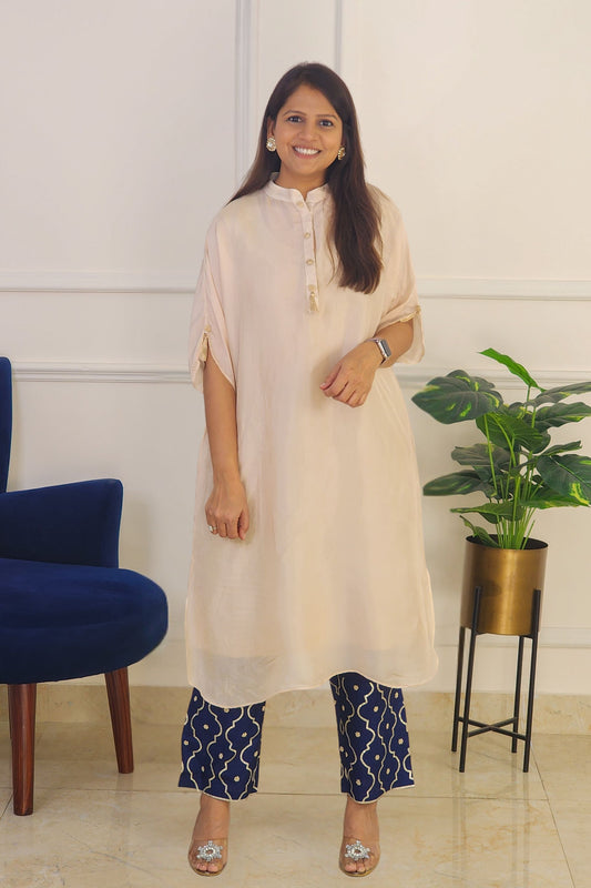 Mor Pankhi Jaal Pants With Off White Kaftan